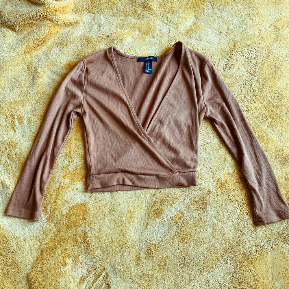 Half sleeve crop top